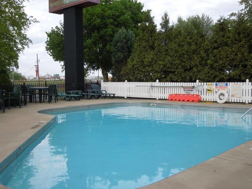 Ourguest Inn & Suites Downtown Port Clinton Luaran gambar
